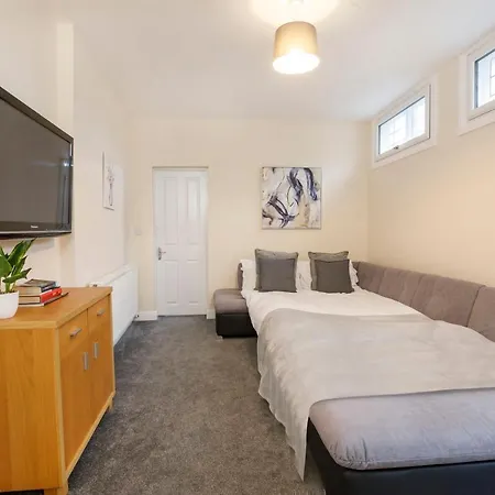 Drake St, Close To Station And Centre Apartament