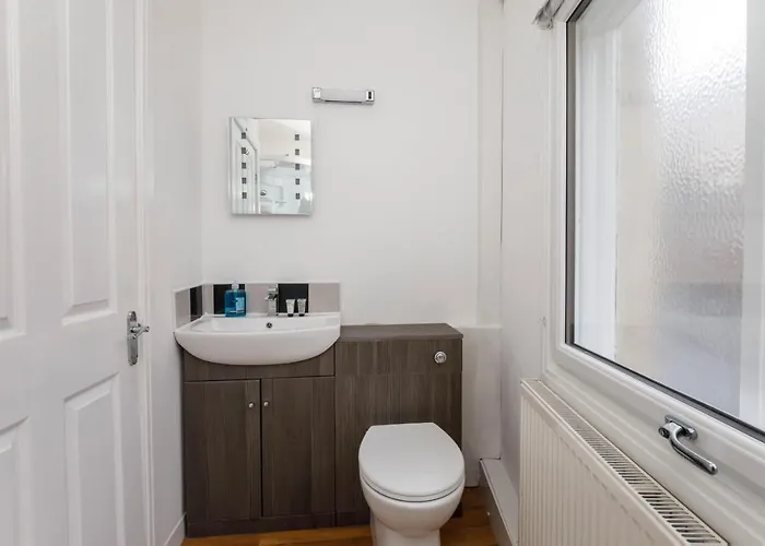 Drake St, Close To Station And Centre Apartment *